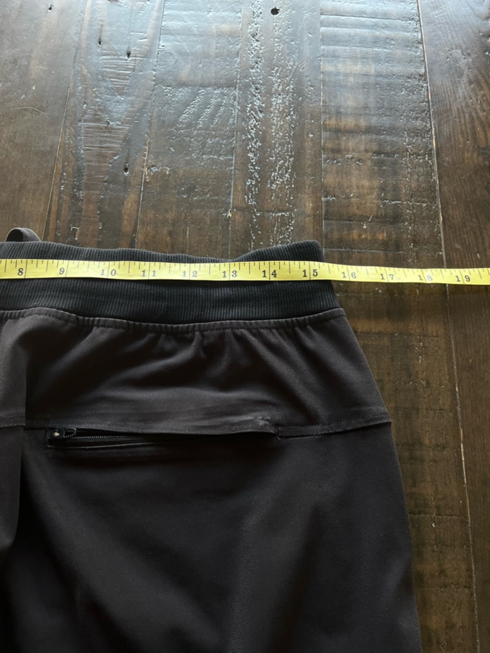 Lululemon ABC Jogger 30"
Black - Picture 12 of 13